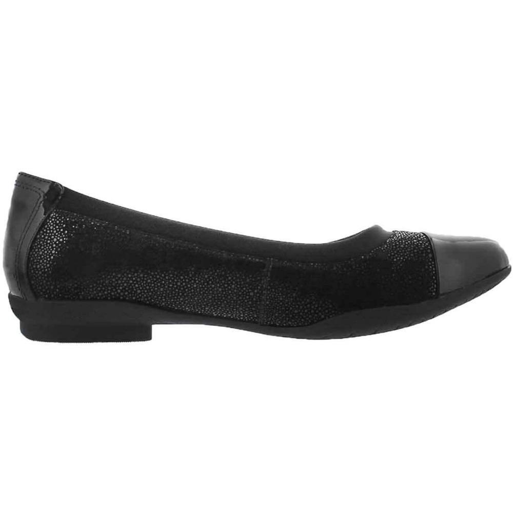 Clark’s Womens Black Leather Ballet Flats with Ultimate Cushion Support Size 7